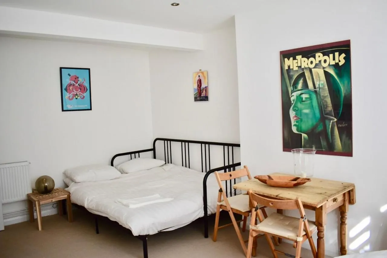 Apartment Trendy Studio Flat In Kemptown Village Brighton