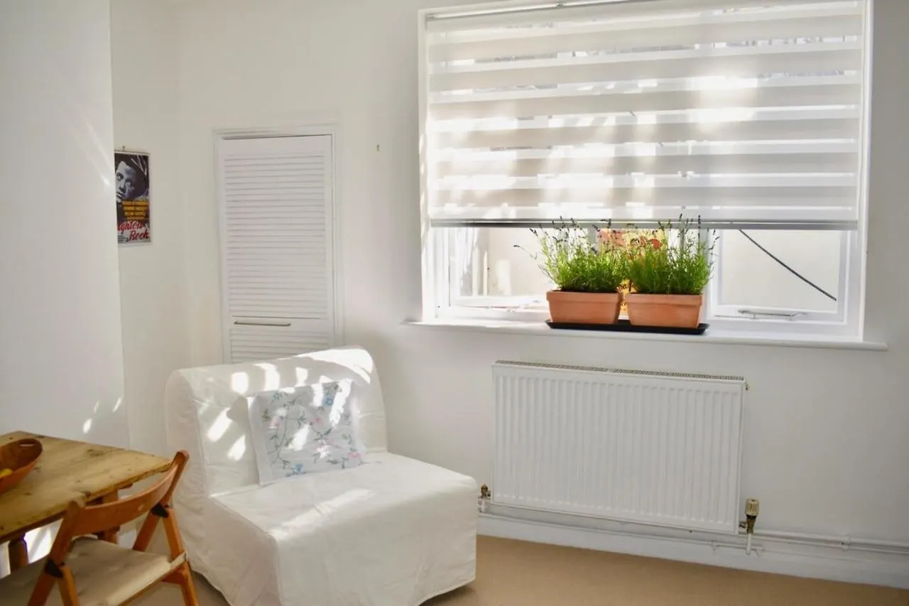 Trendy Studio Flat In Kemptown Village Brighton 0*,  United Kingdom